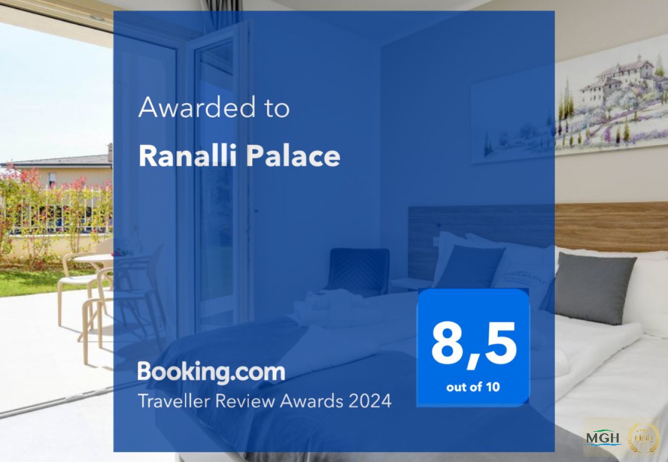 Aparthotel a Peschiera del Garda - Ranalli Palace - Double Room 8