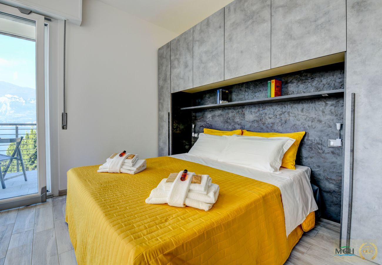 Ferienwohnung in Brenzone - Holiday Apartments Brenzone - Studio LAGO