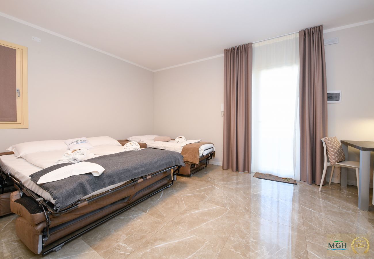 Aparthotel in Peschiera del Garda - Ranalli Palace - Double Room 1