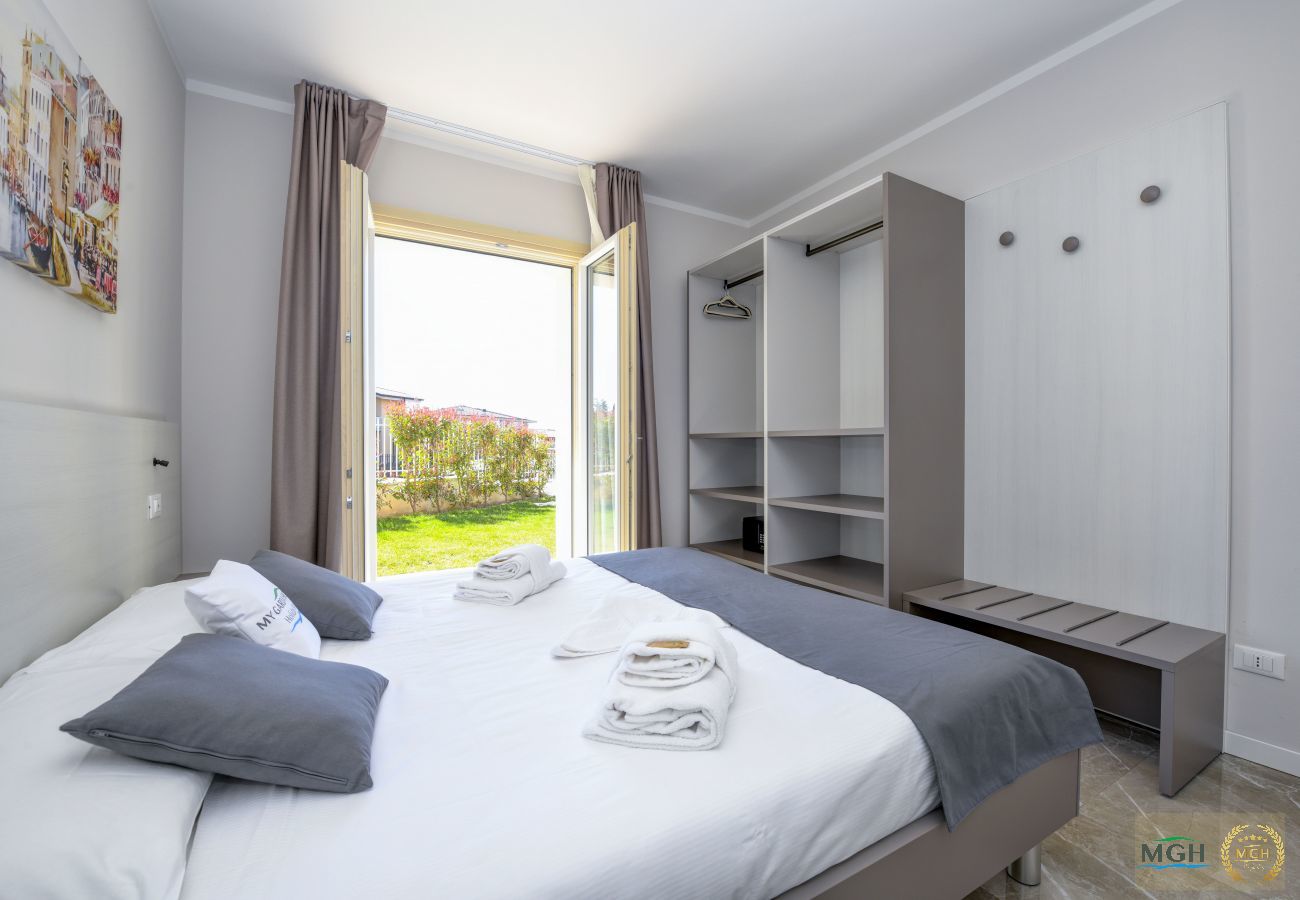 Aparthotel in Peschiera del Garda - Ranalli Palace - Double Room 1