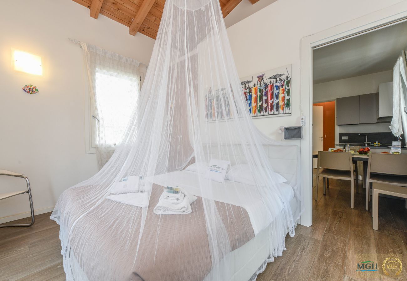 Ferienwohnung in Peschiera del Garda - MGH - Apartment Bouganville