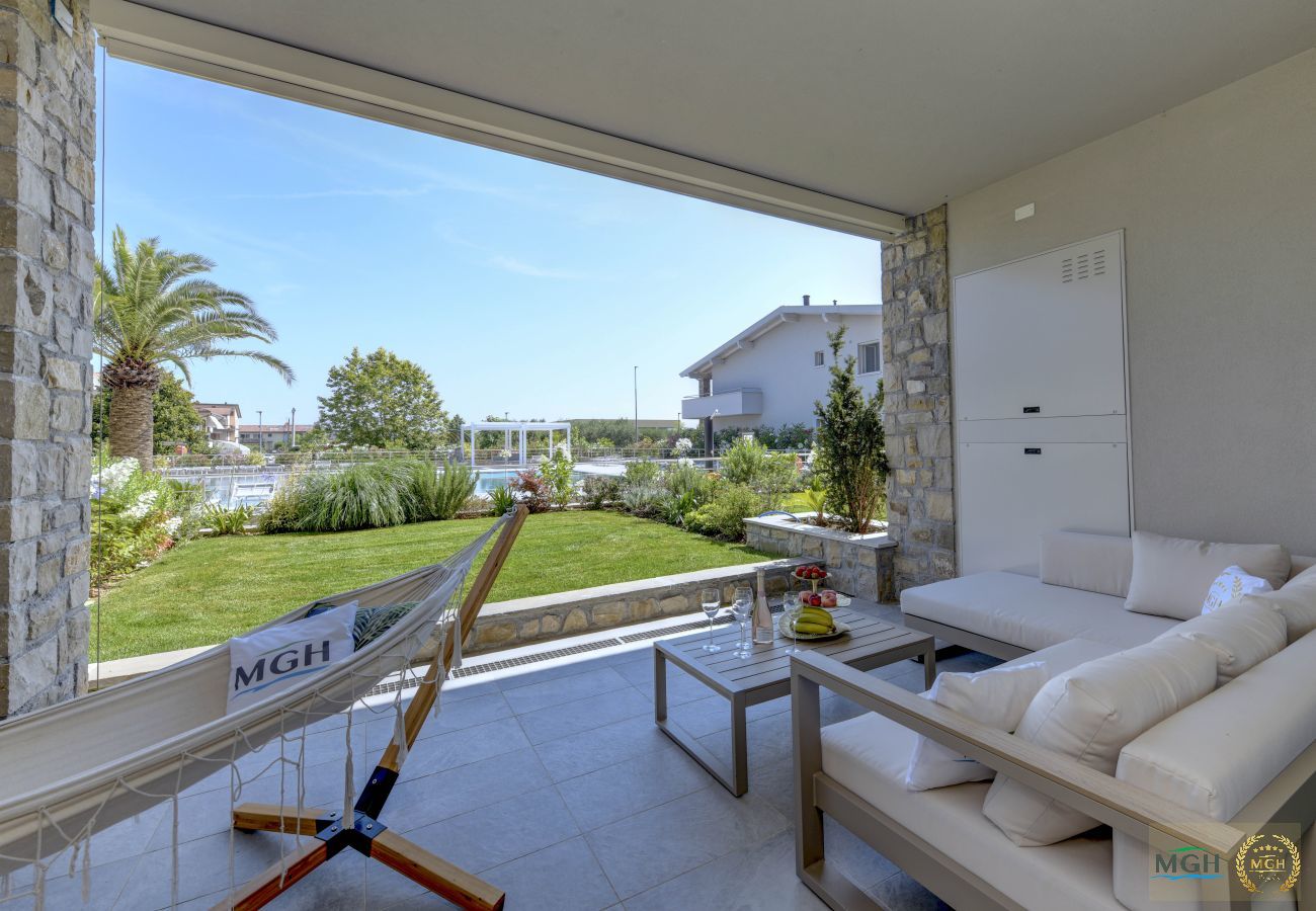 Ferienwohnung in Desenzano del Garda - MGH Luxury - Vivere il Lago C05