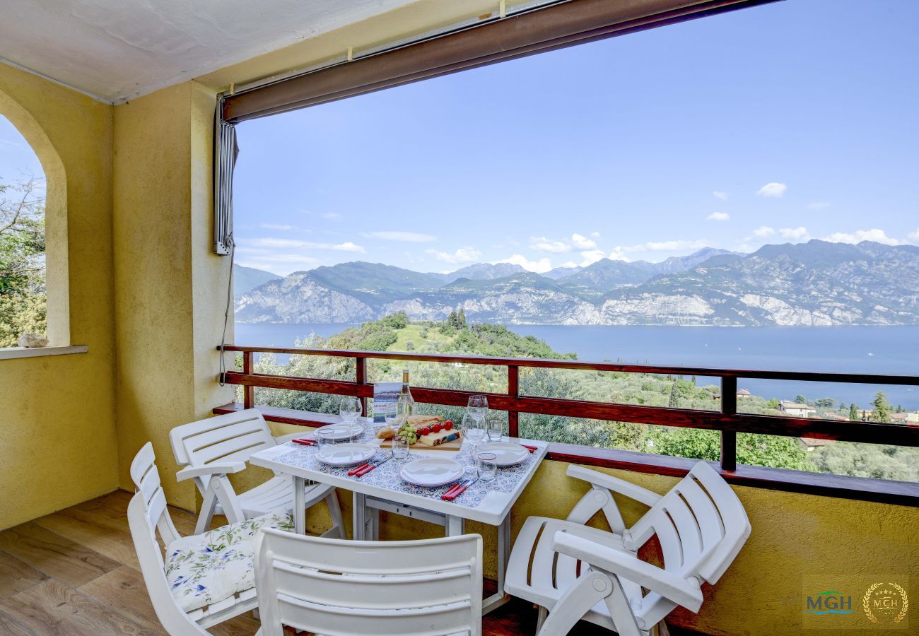 Apartment in Malcesine - Garden Residence Malcesine Lake View Apartment 41