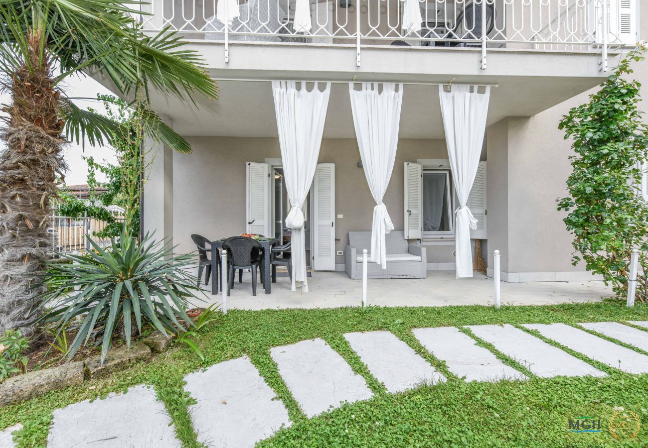 Apartment in Peschiera del Garda - MGH - Apartment Rosa