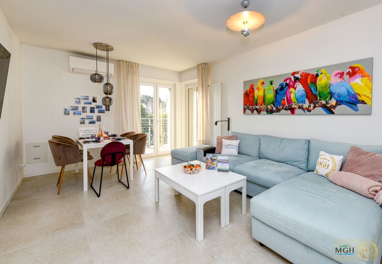 Apartment in Sirmione - MGH Family Stay - Costa D'Oro Superior Apartment