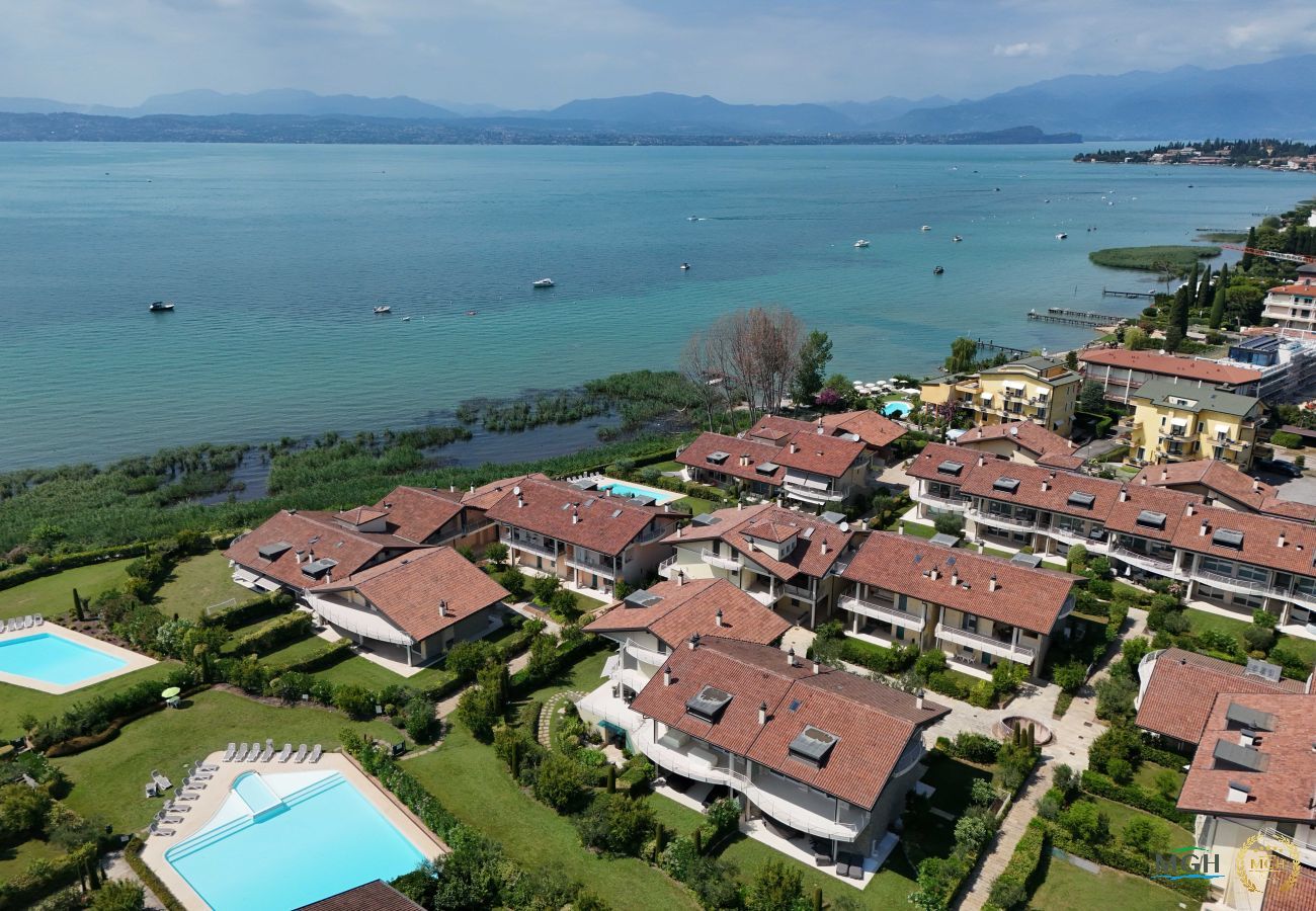 Apartment in Sirmione - MGH Luxury - Caesar Resort Sirmione E05