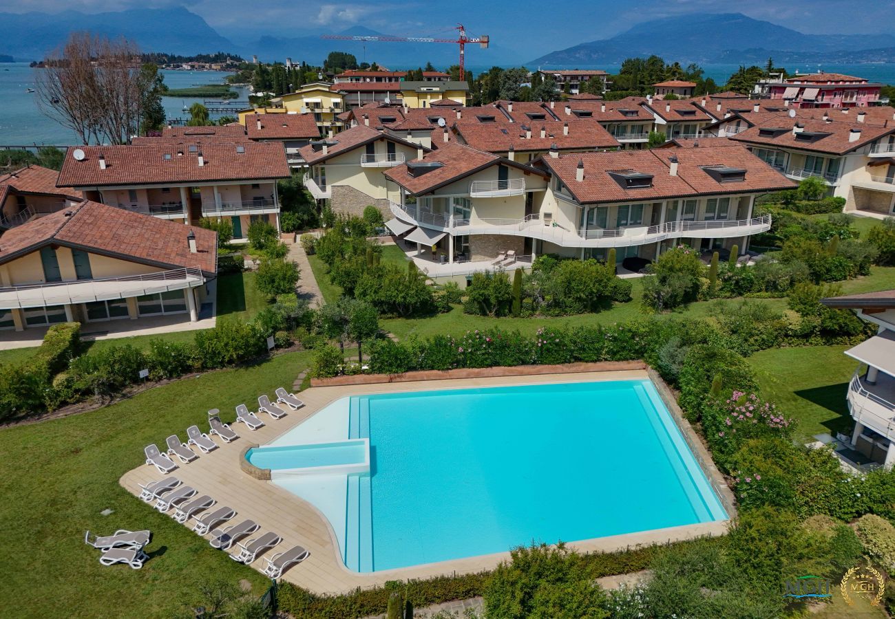 Apartment in Sirmione - MGH Luxury - Caesar Resort Sirmione E05